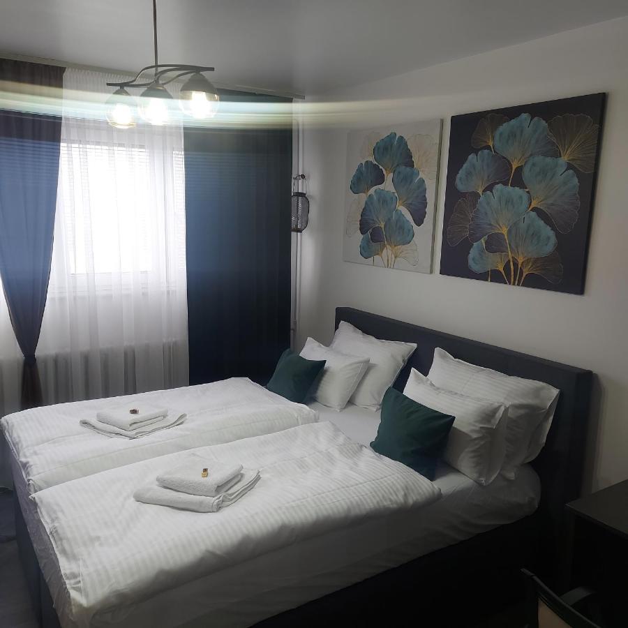 Apartman Pozoriste Penthaus Banja Luka Eksteriør bilde